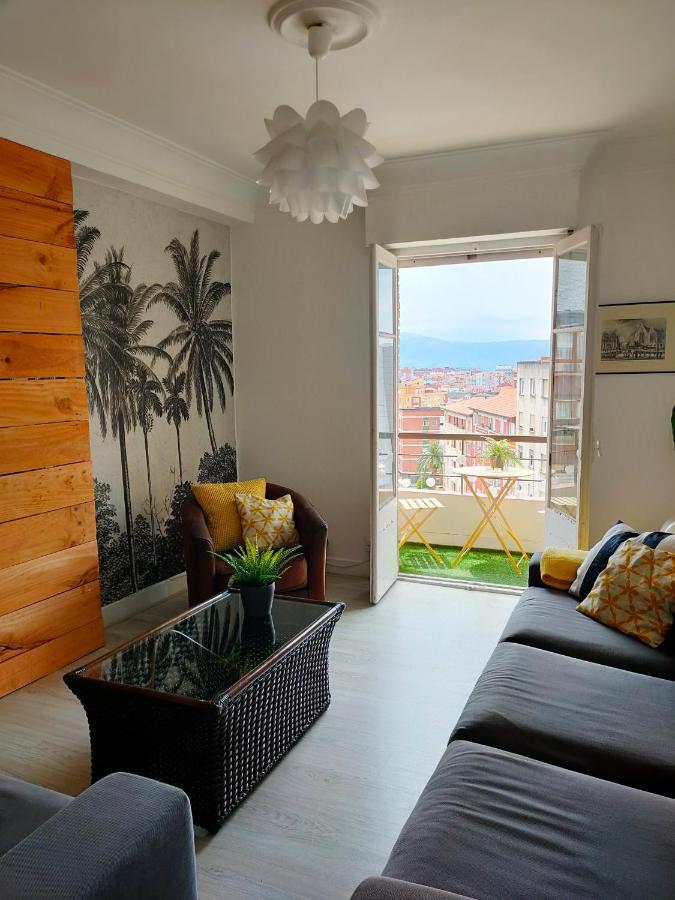 New! Beautiful City Apartment Сантандер Екстериор снимка